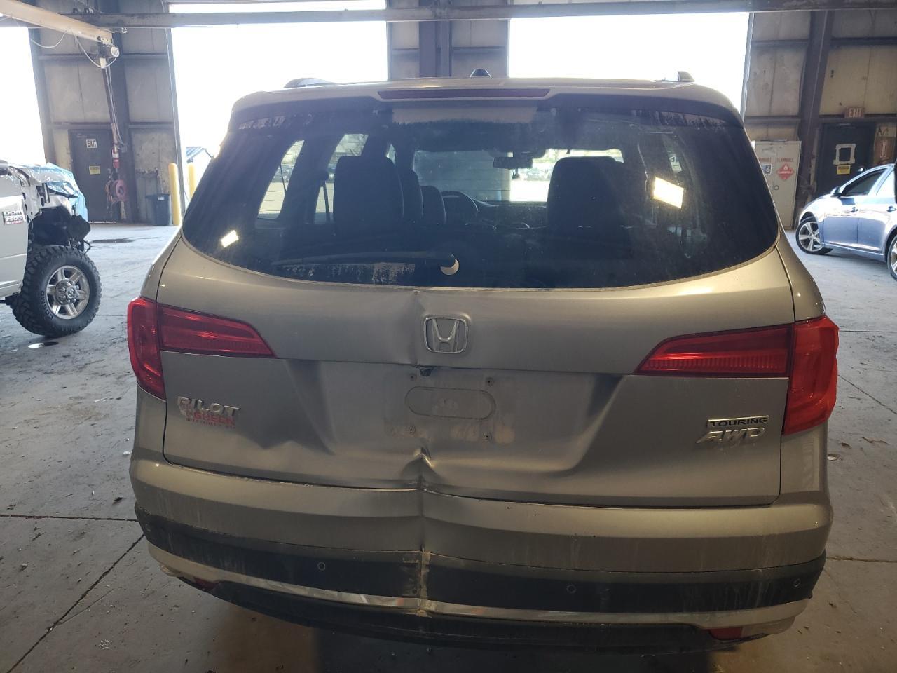 2016 HONDA PILOT