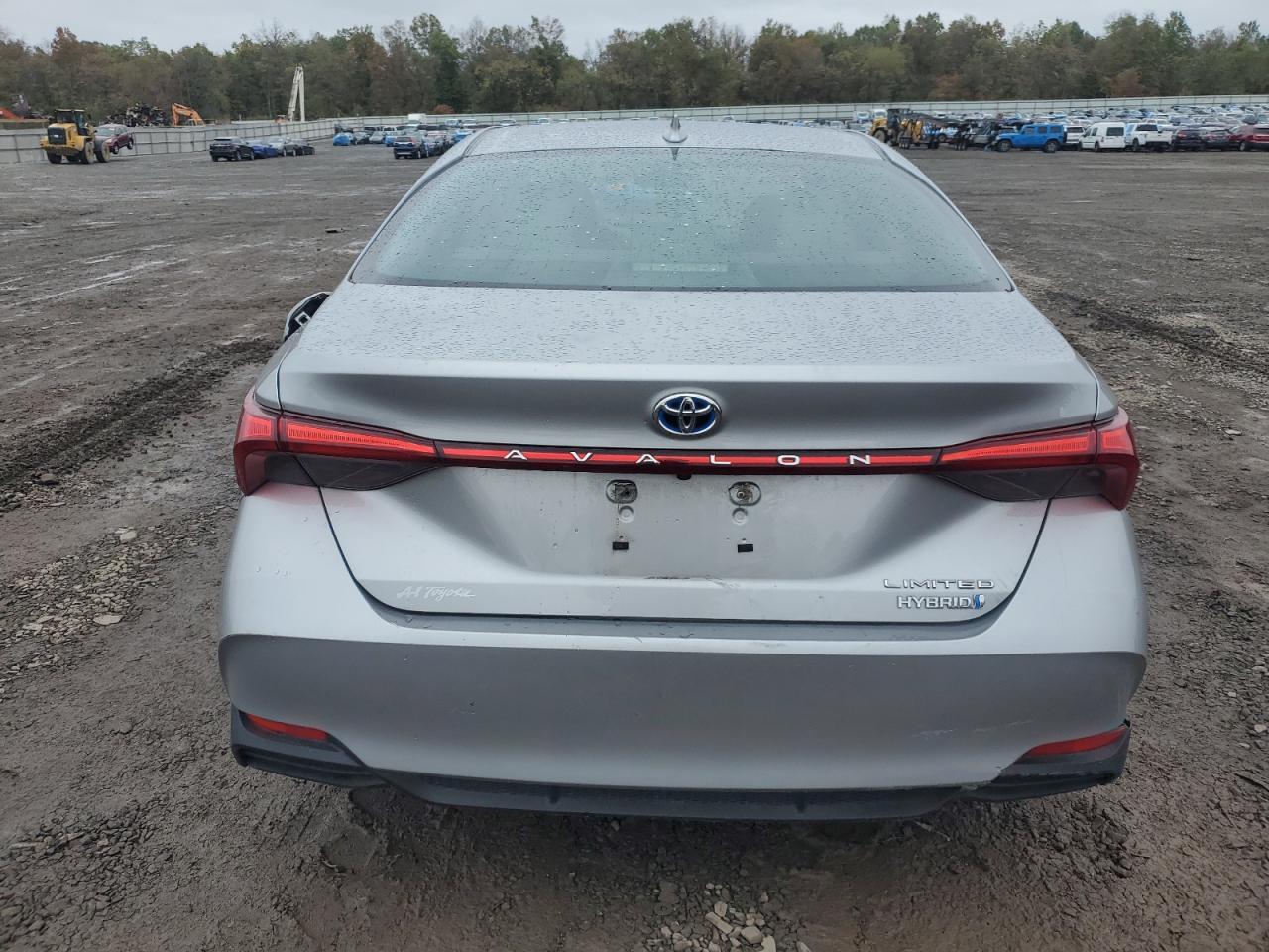 2019 TOYOTA Avalon
