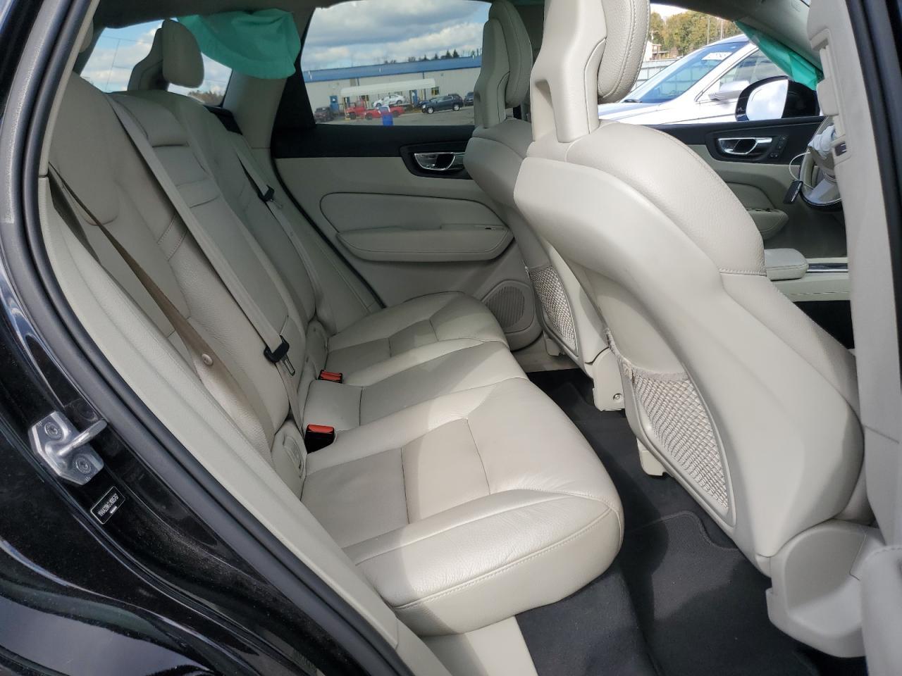 2018 VOLVO XC60
