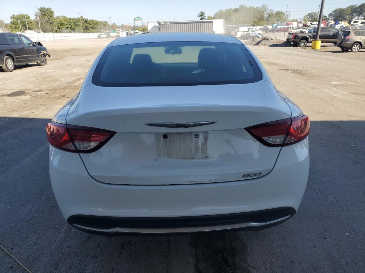 2015 CHRYSLER 200
