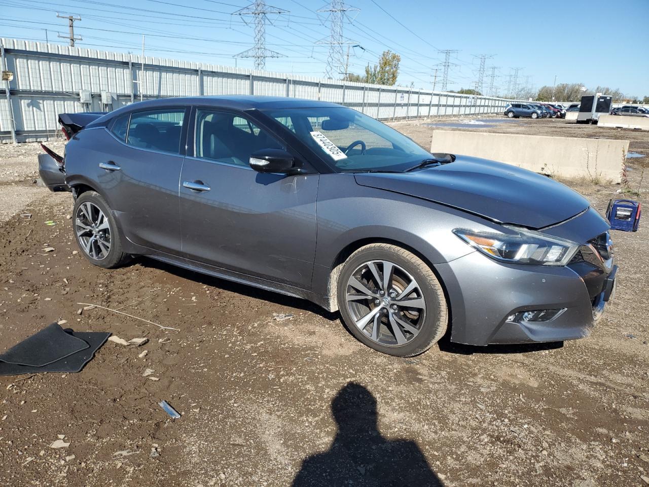 2016 NISSAN Maxima