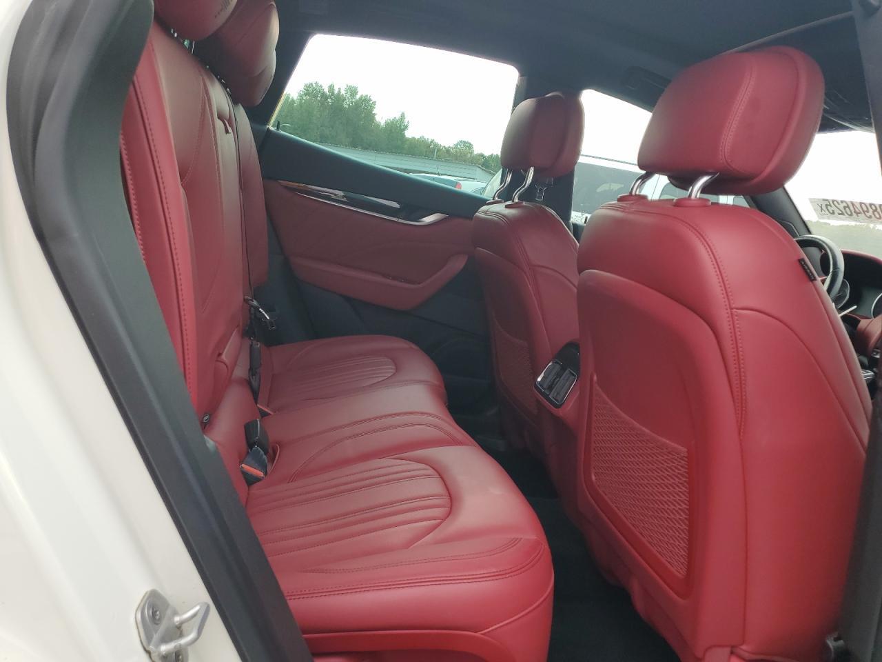 2022 MASERATI Levante