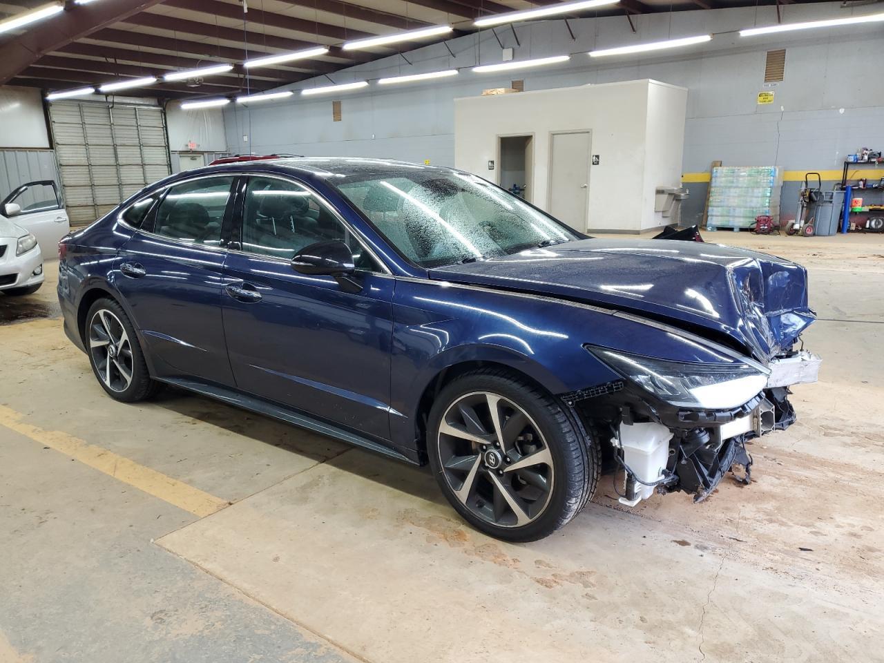 2022 HYUNDAI SONATA