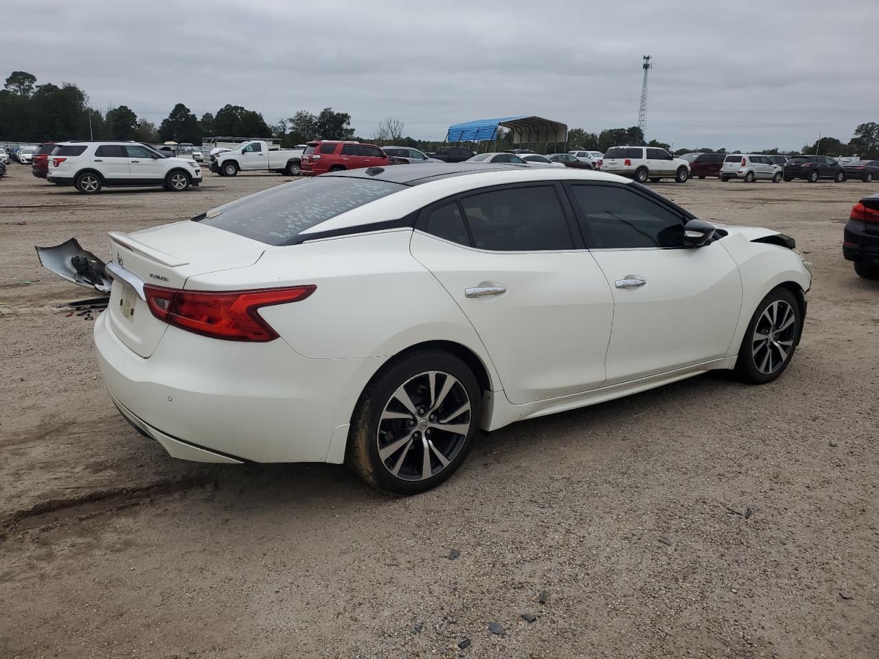 2016 NISSAN Maxima