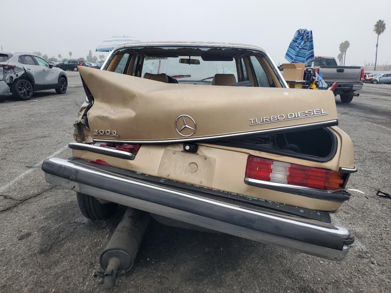 1984 MERCEDES-BENZ 300