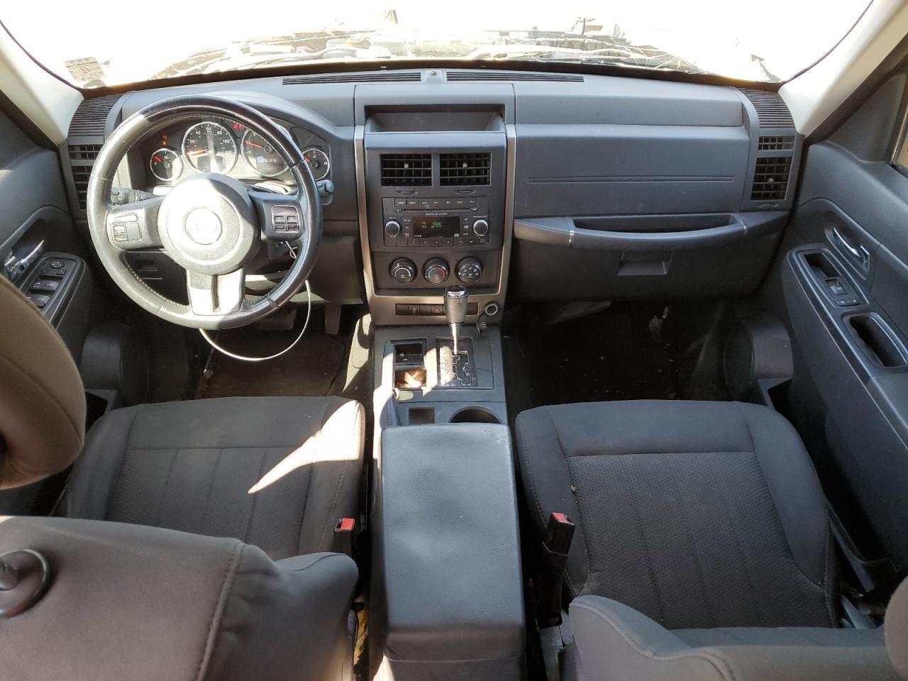 2012 JEEP Liberty