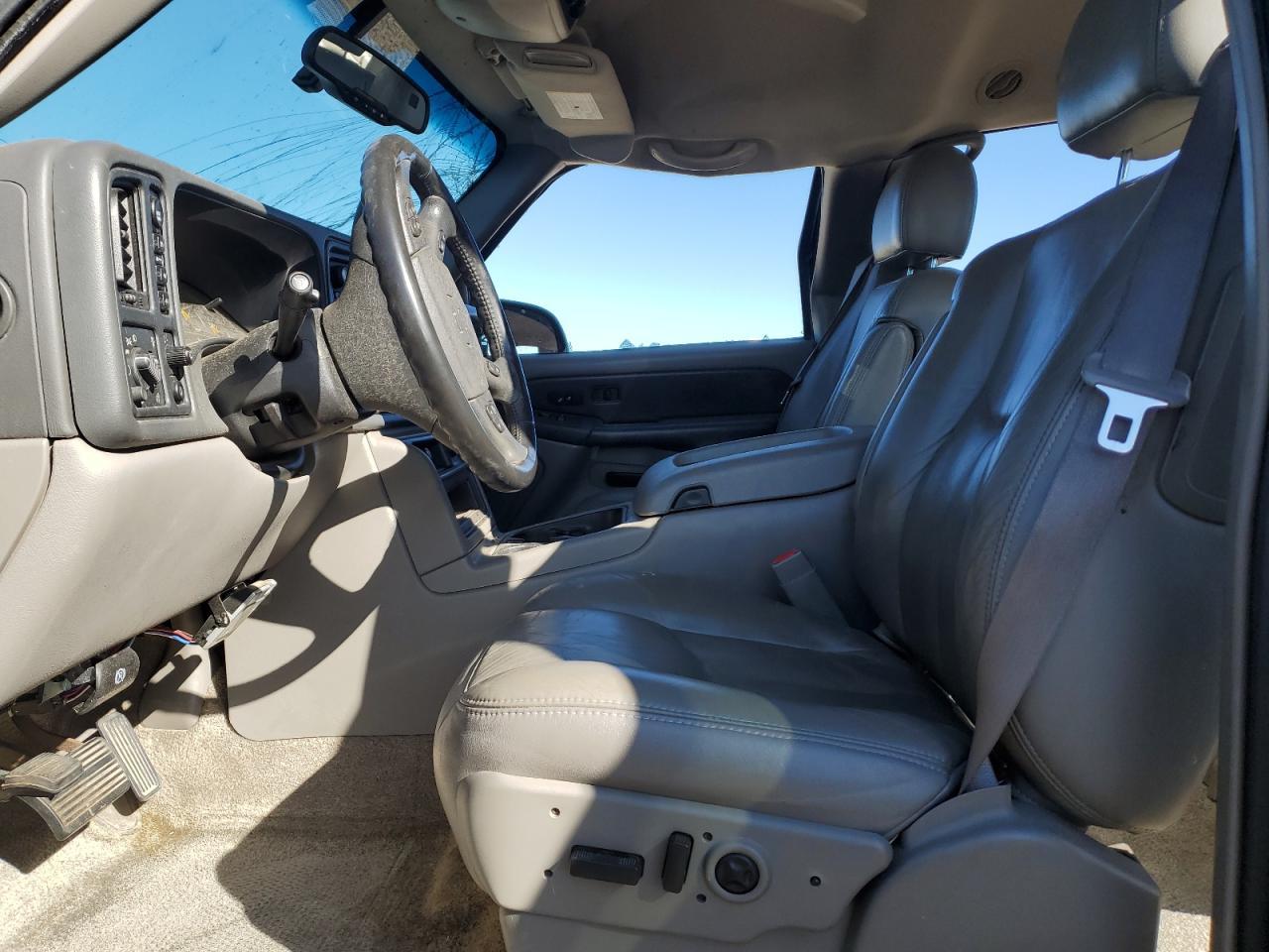 2003 CHEVROLET Tahoe