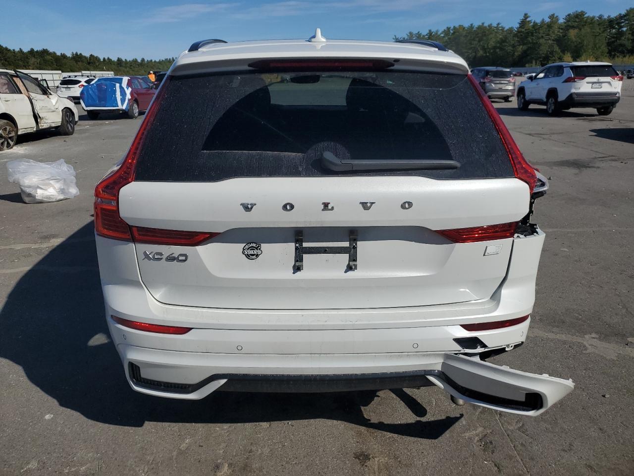 2024 VOLVO XC60