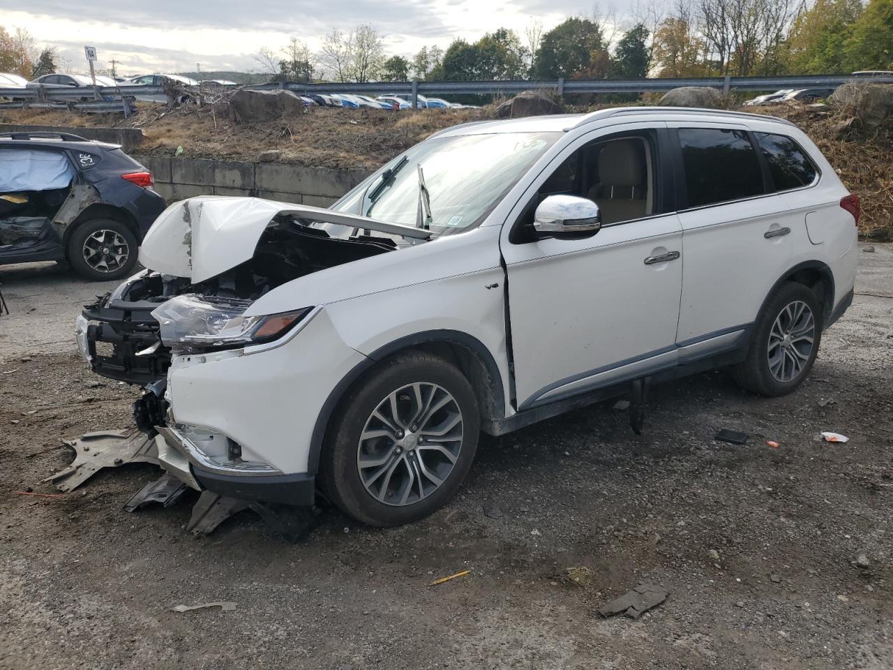 2016 MITSUBISHI outlander