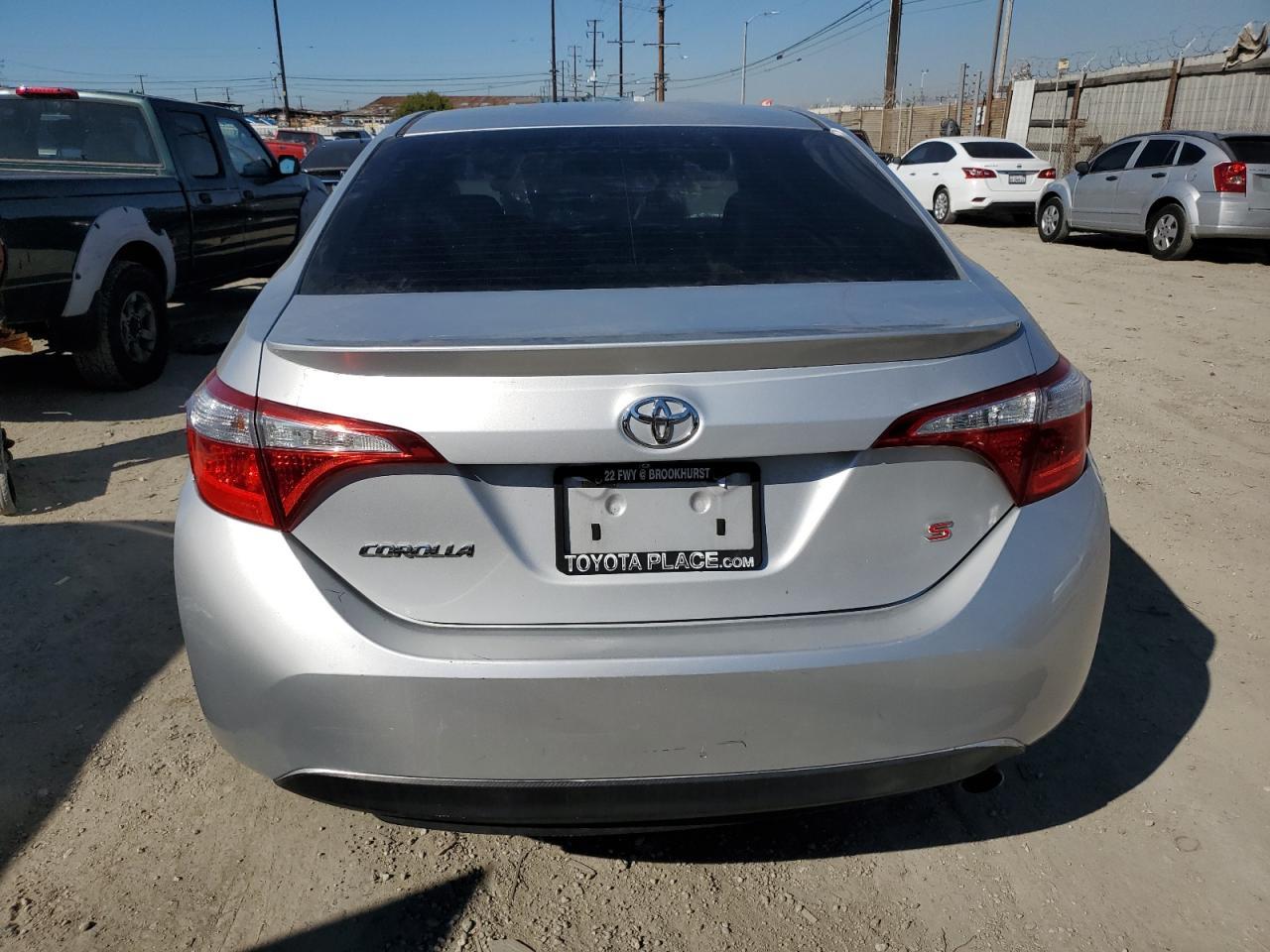 2015 TOYOTA COROLLA