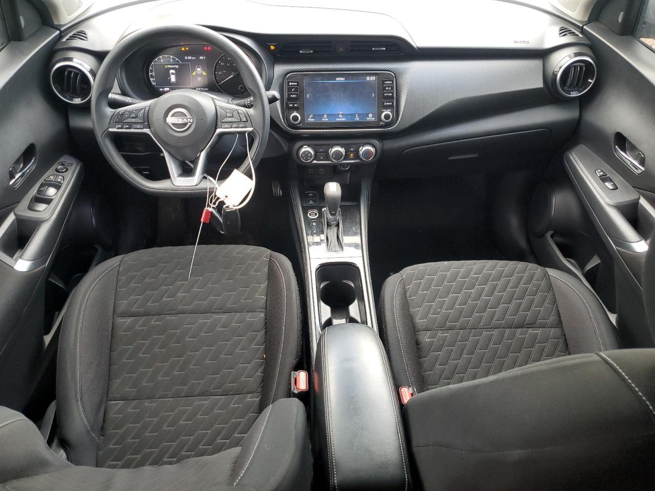 2023 NISSAN KICKS
