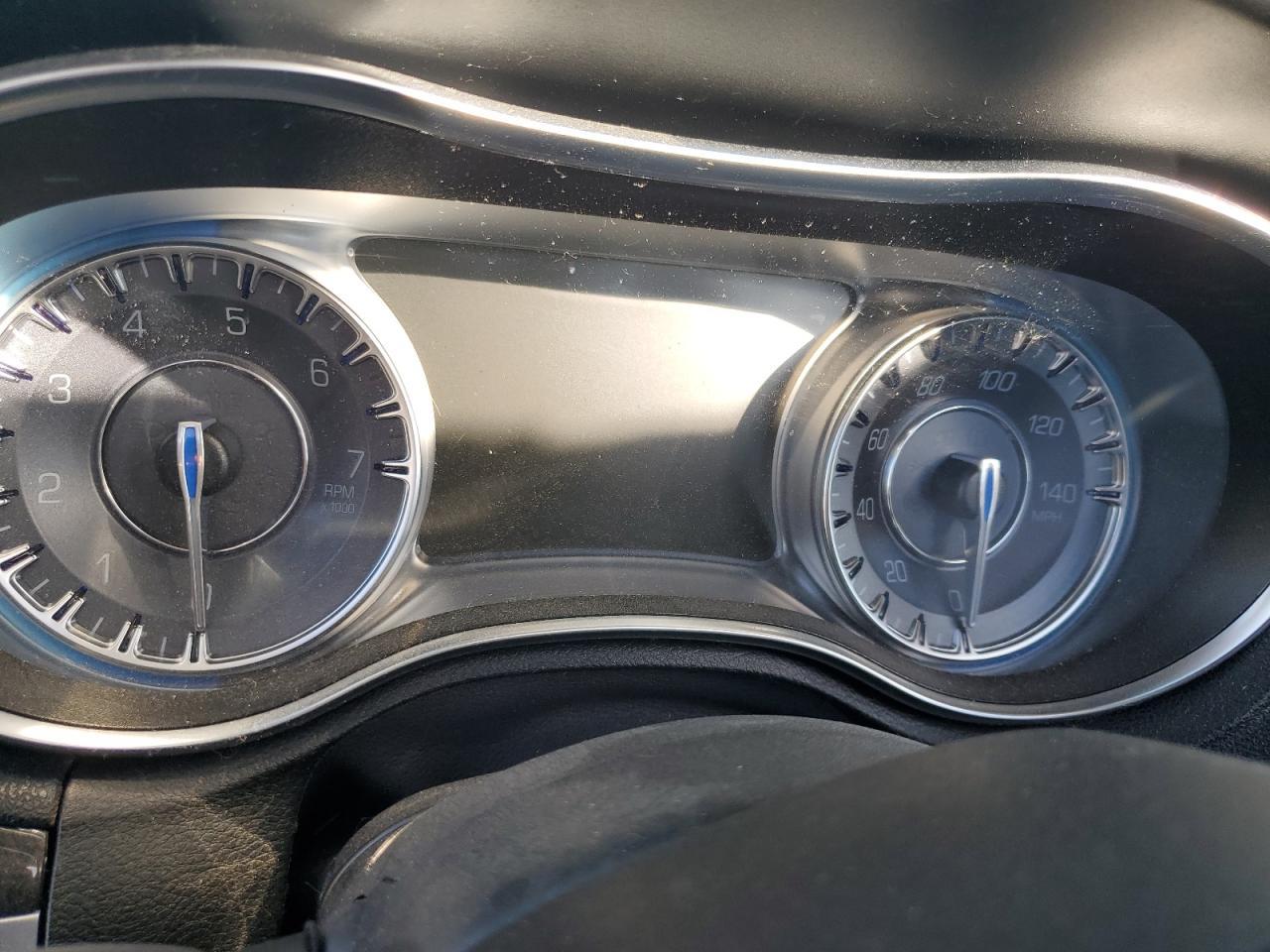 2019 CHRYSLER 300