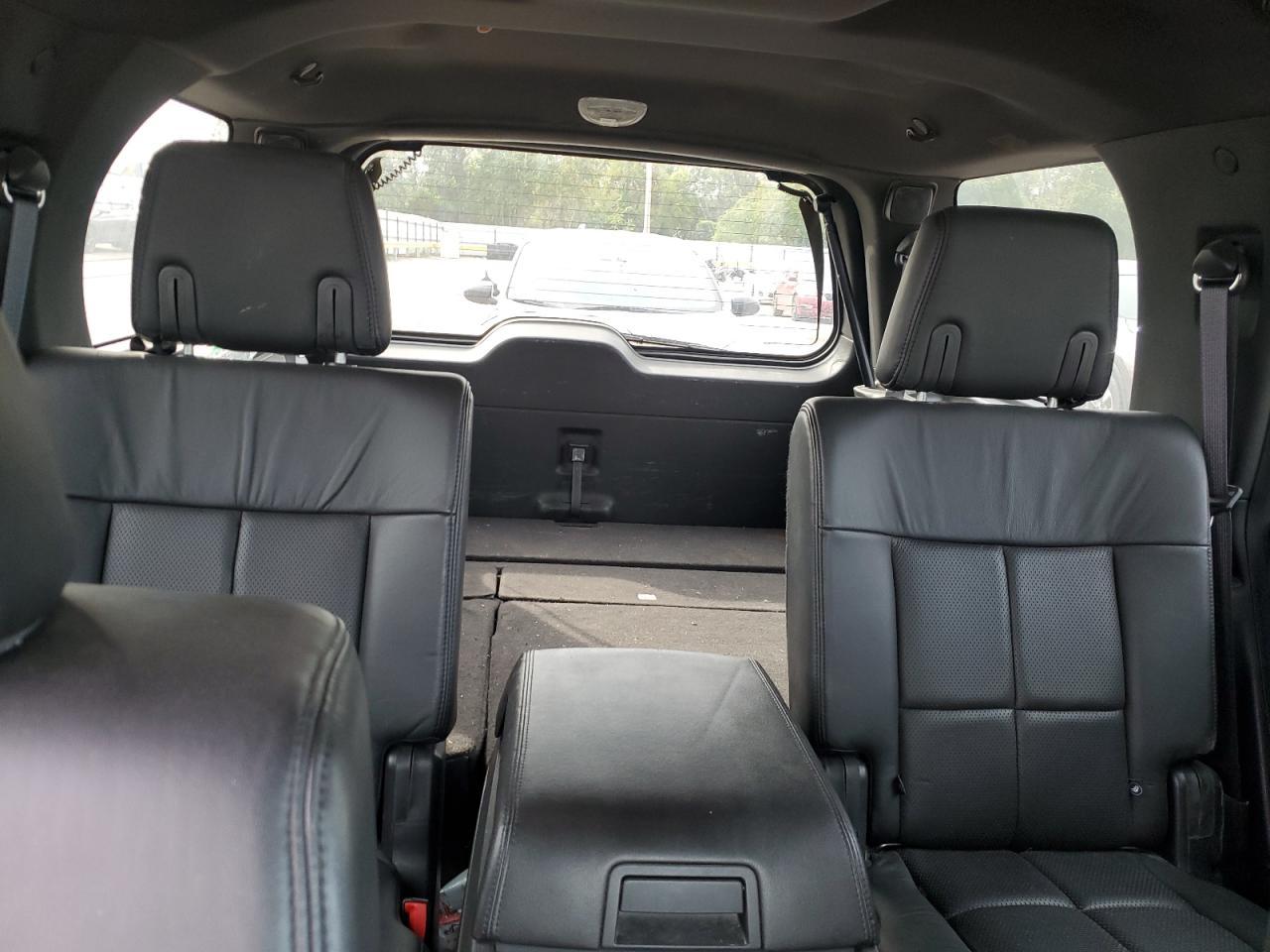 2010 LINCOLN Navigator