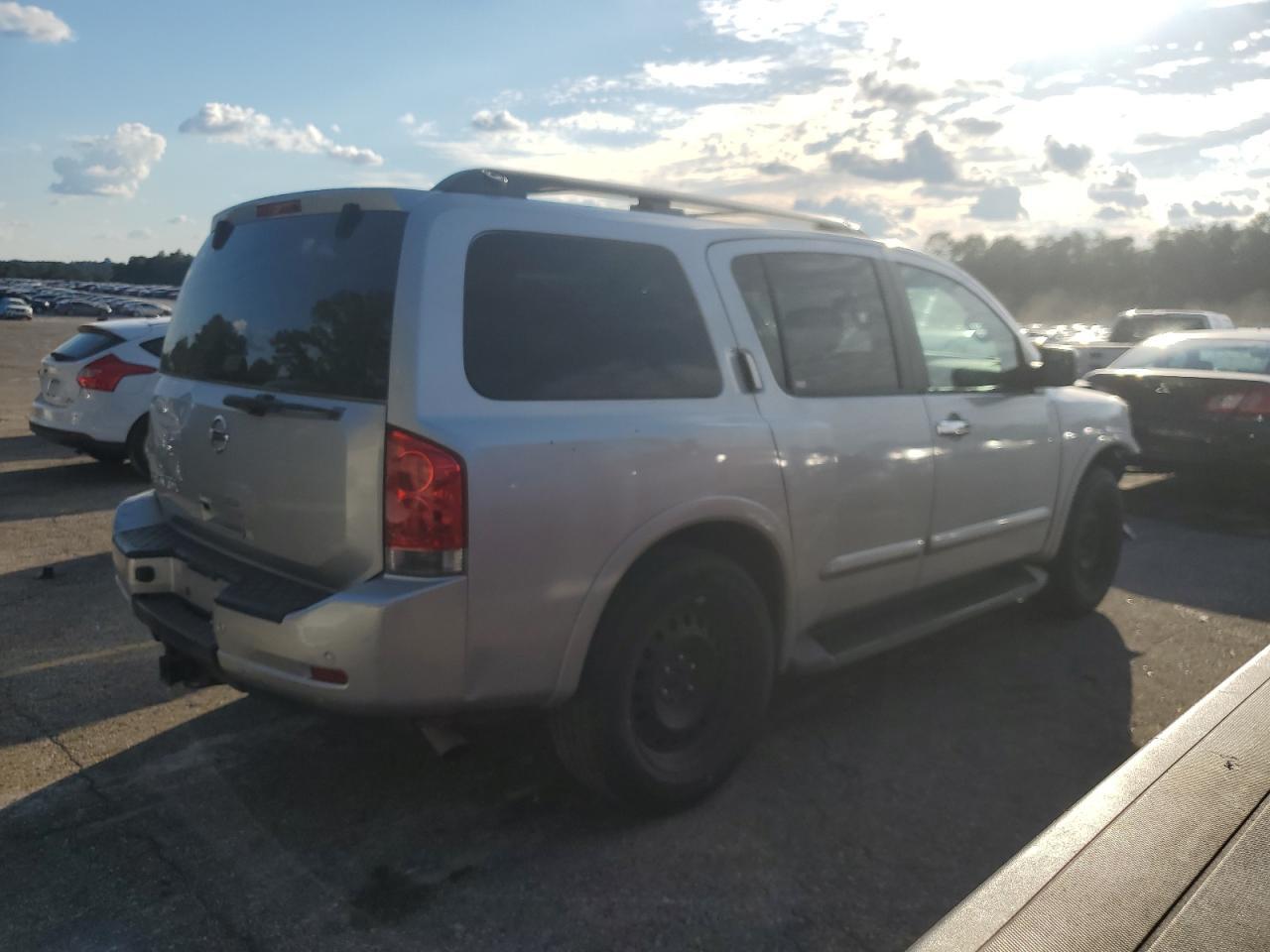 2014 NISSAN Armada