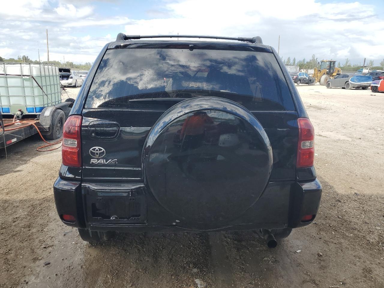 2004 TOYOTA RAV4
