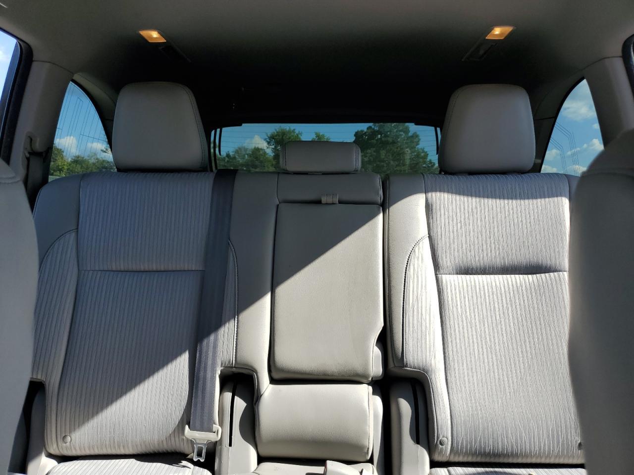 2016 TOYOTA HIGHLANDER