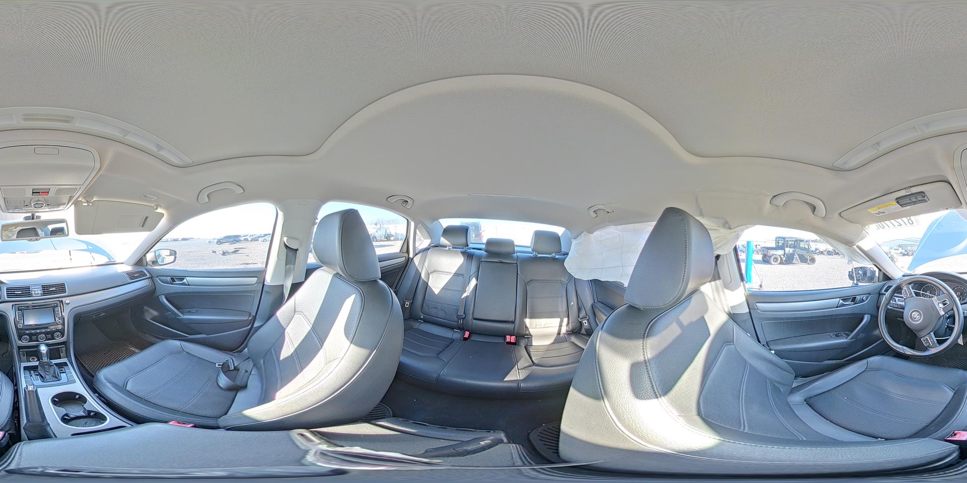 2014 VOLKSWAGEN Passat