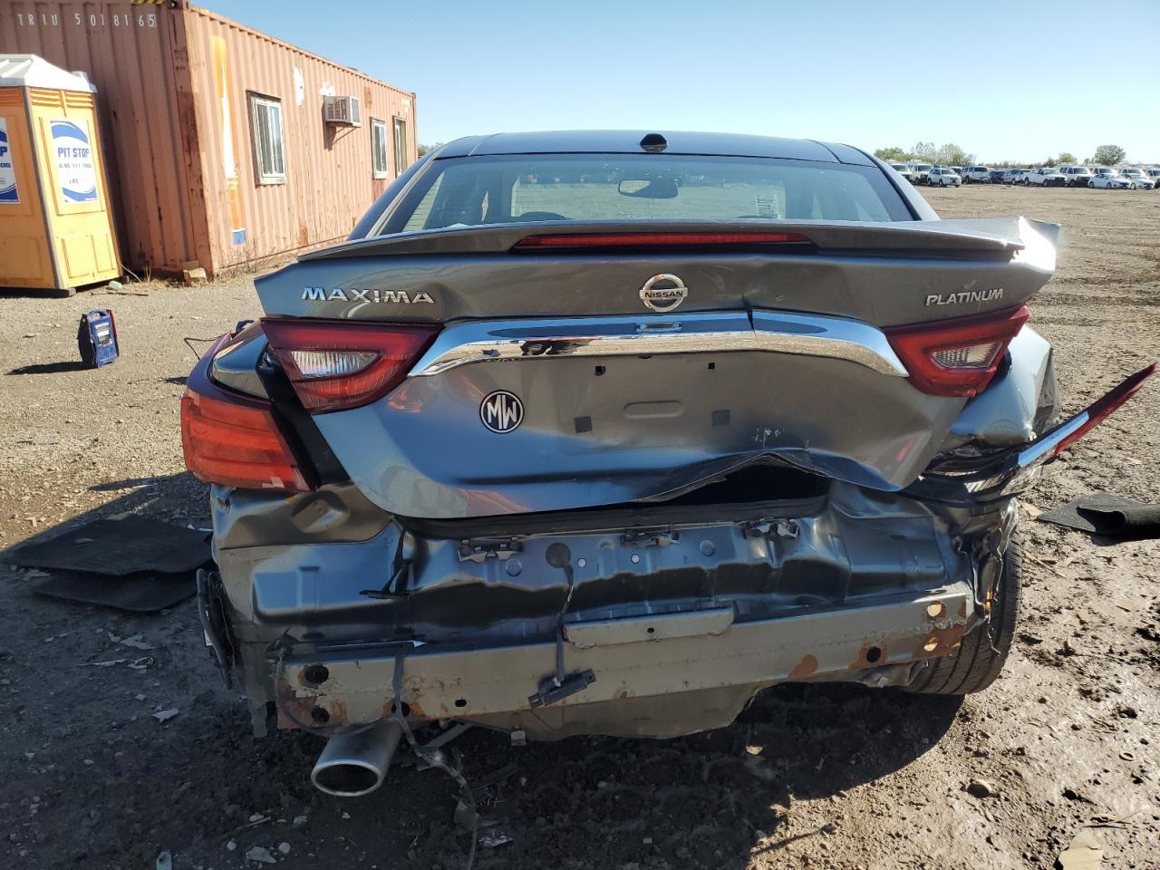 2016 NISSAN Maxima