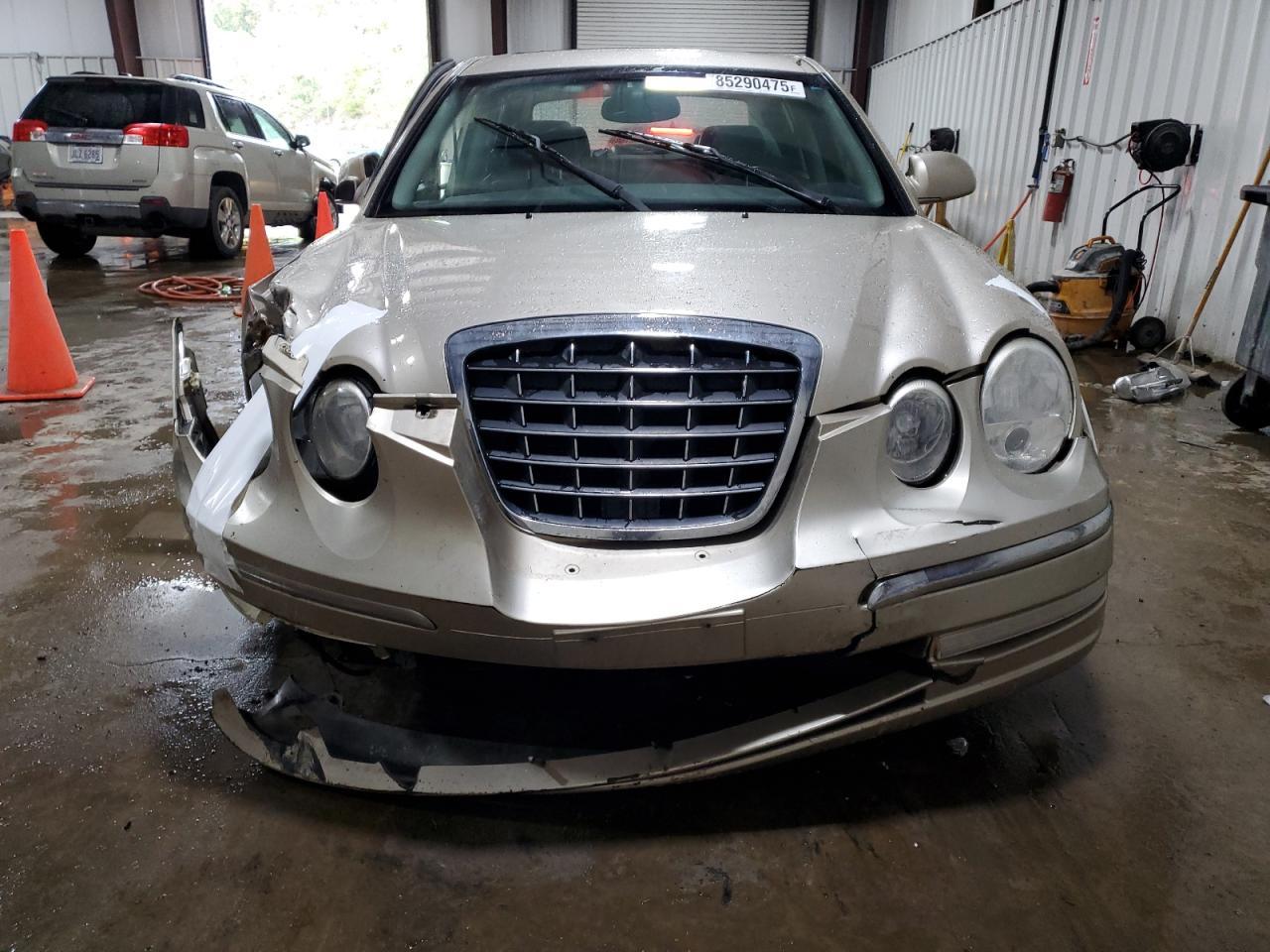 2005 KIA Amanti