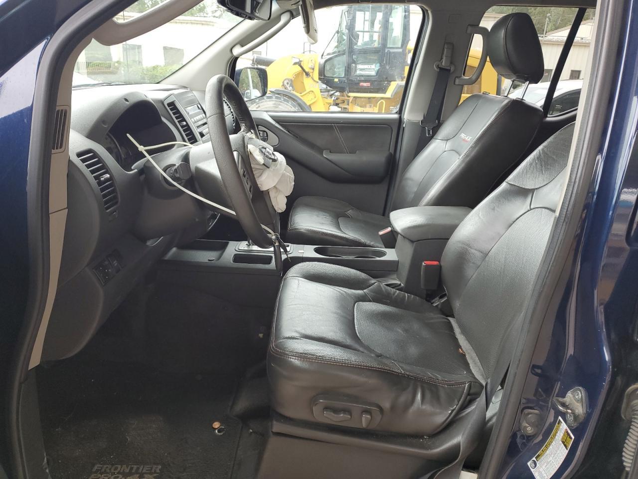 2011 NISSAN Frontier