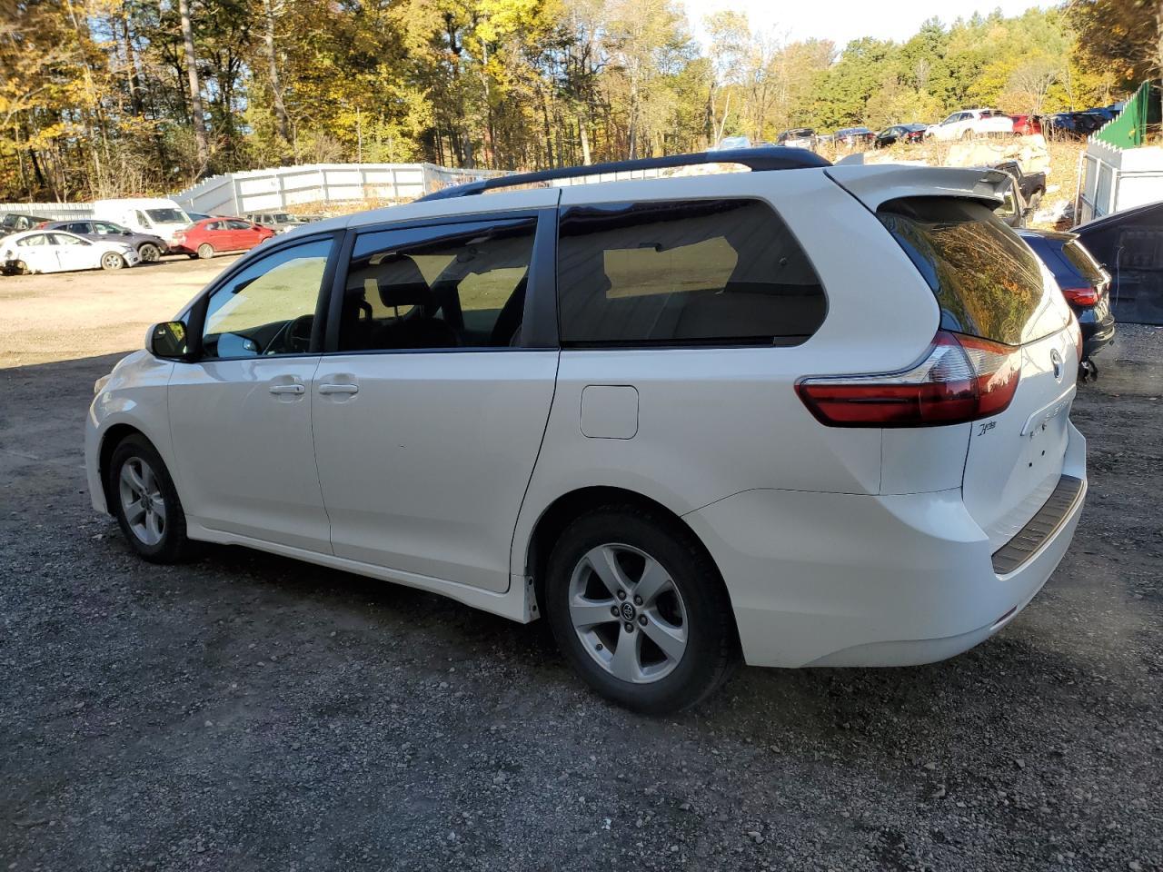 2019 TOYOTA SIENNA