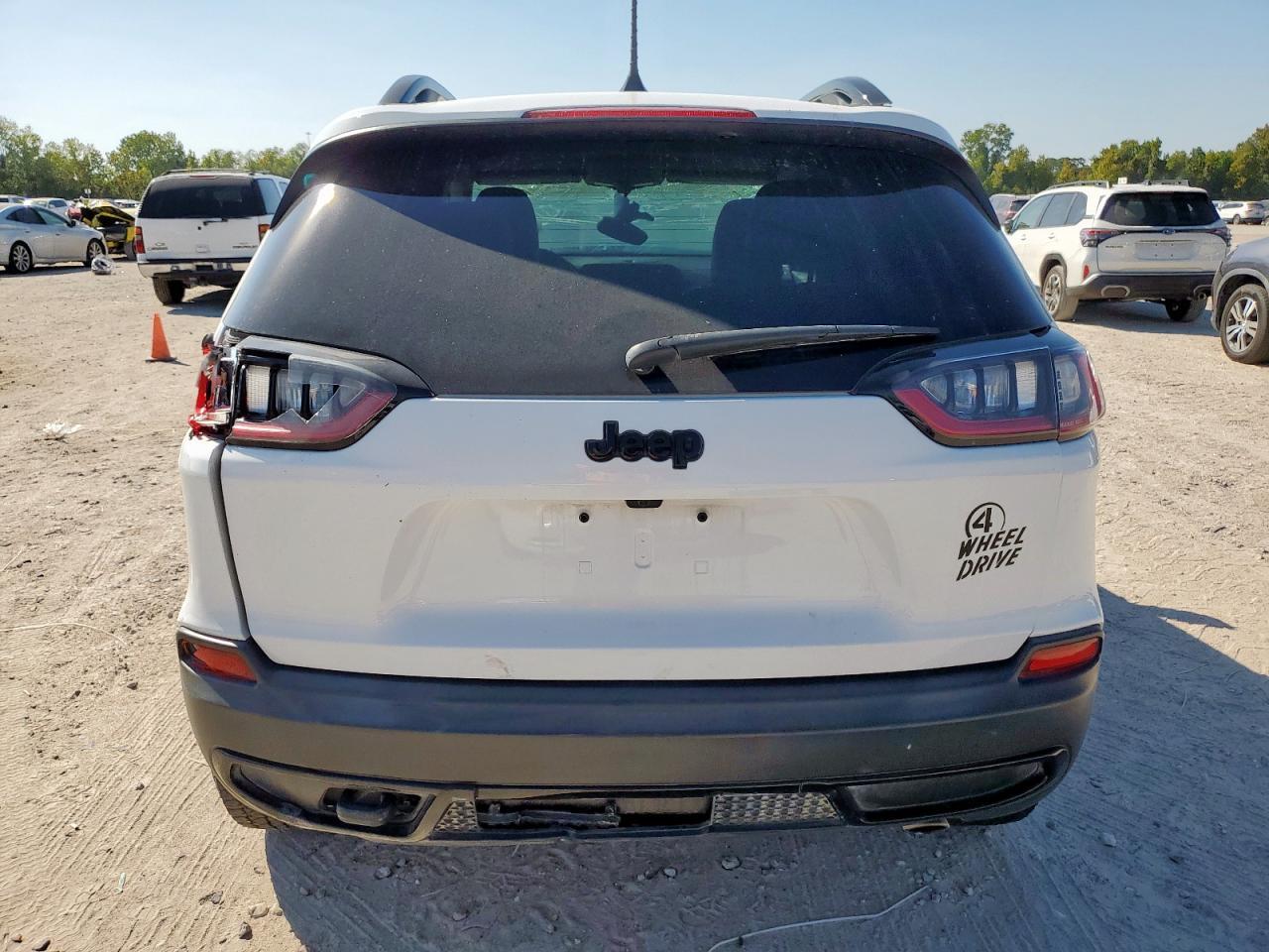 2022 JEEP CHEROKEE