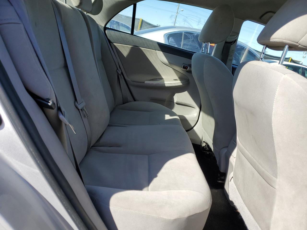 2011 TOYOTA COROLLA