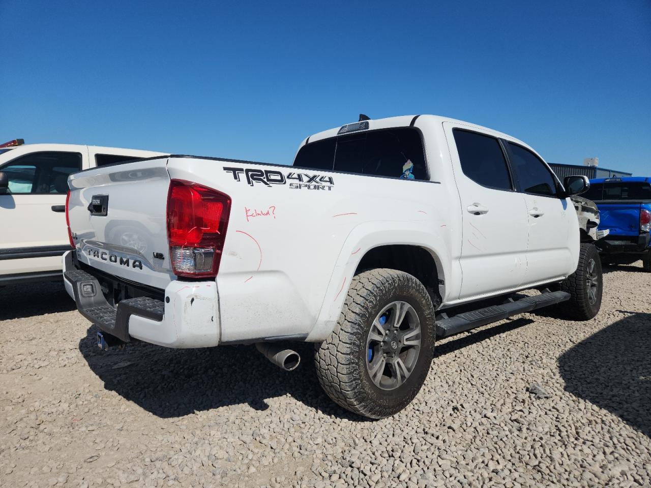 2017 TOYOTA TACOMA