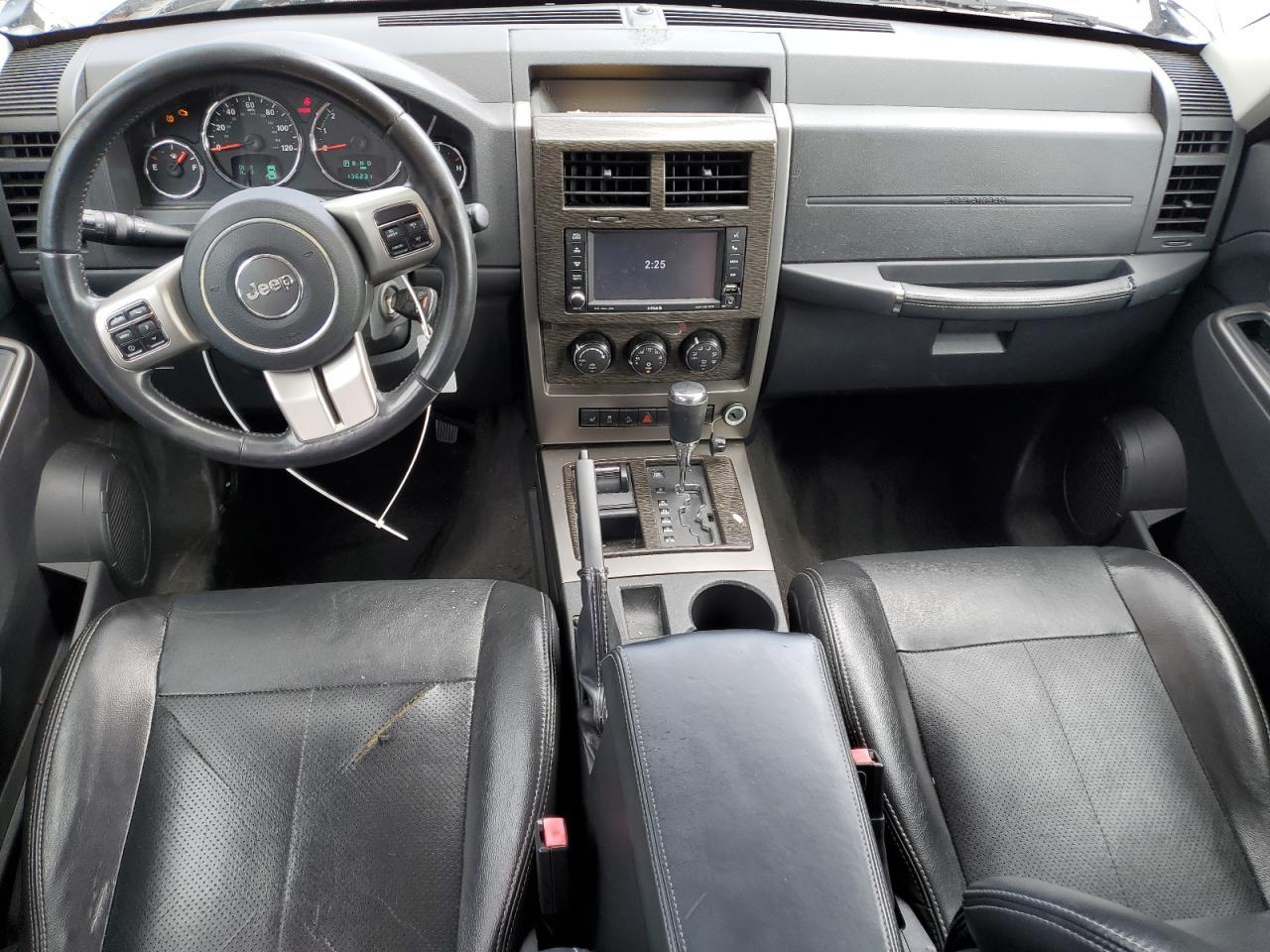 2011 JEEP Liberty
