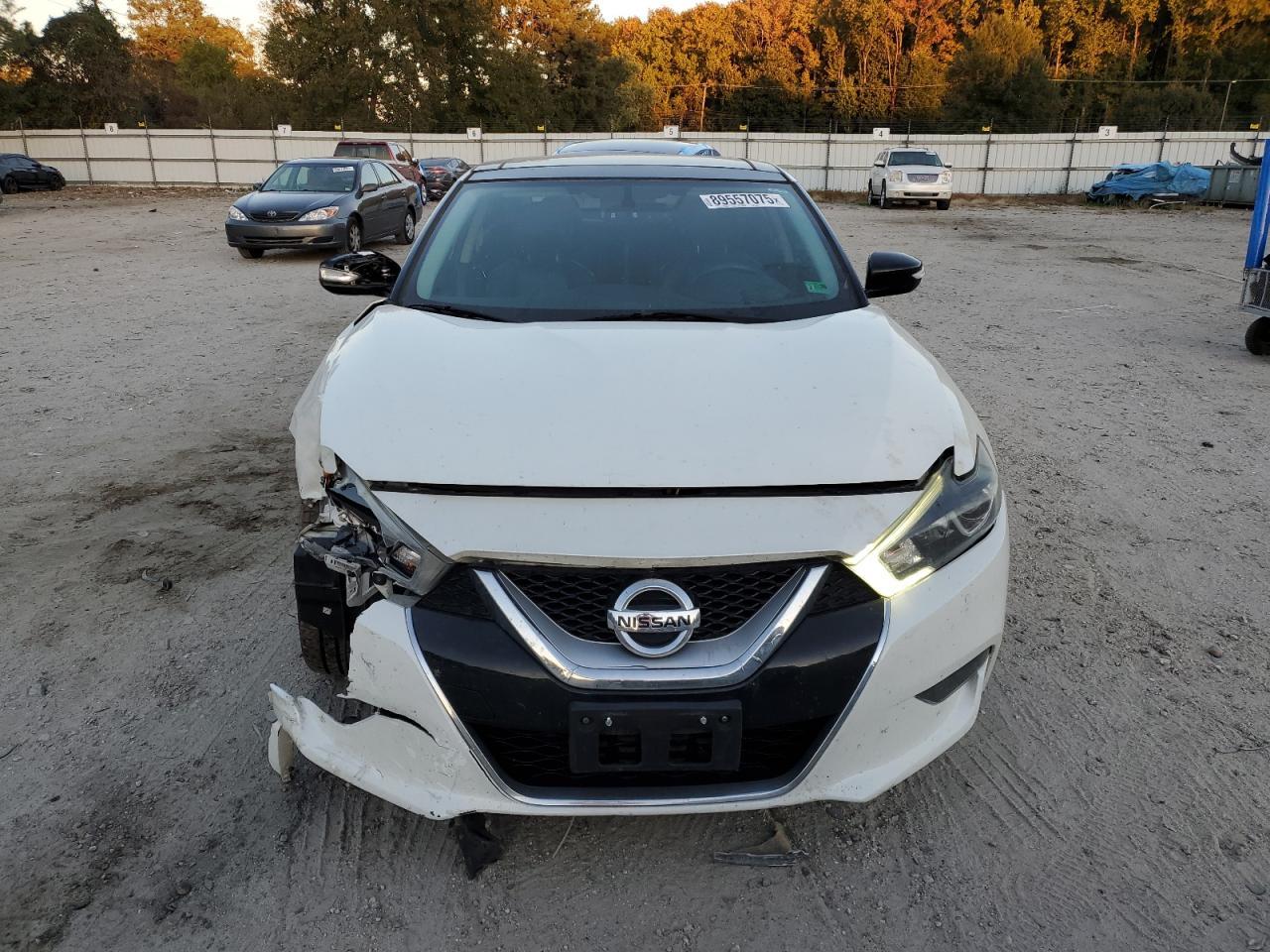 2017 NISSAN Maxima