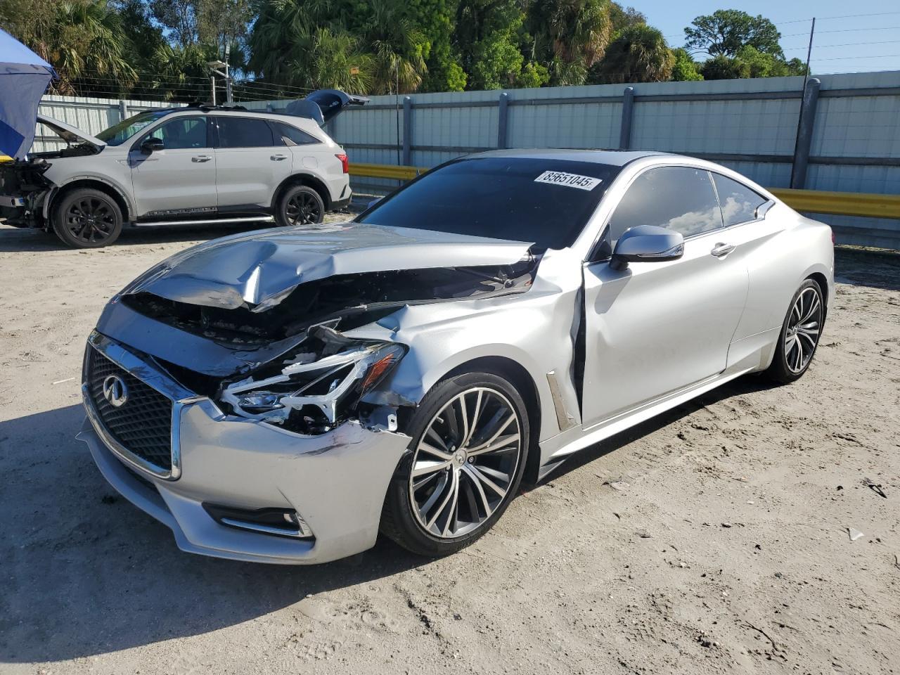 2018 INFINITI Q60