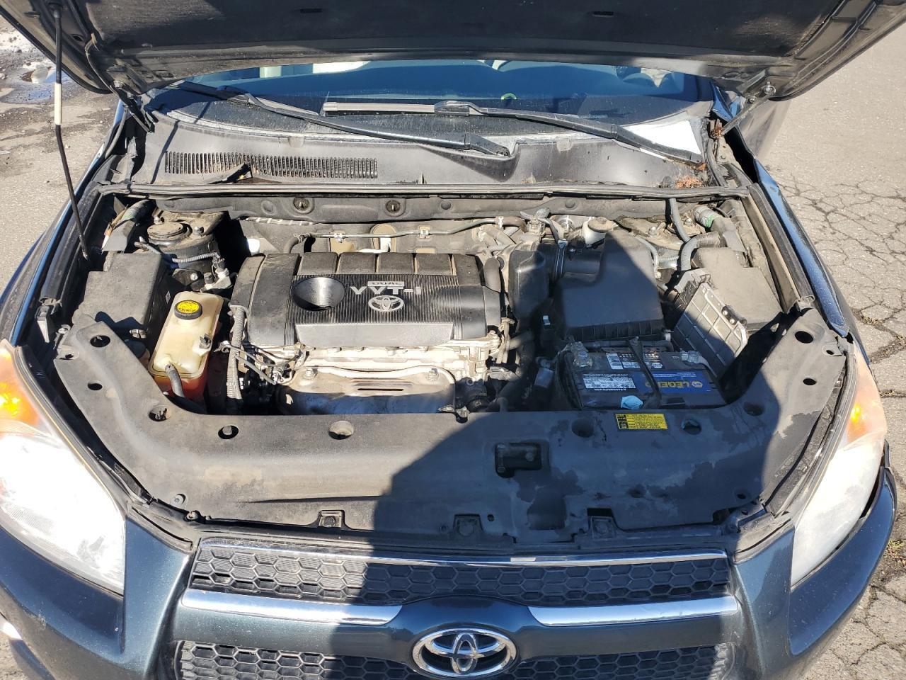 2011 TOYOTA RAV4