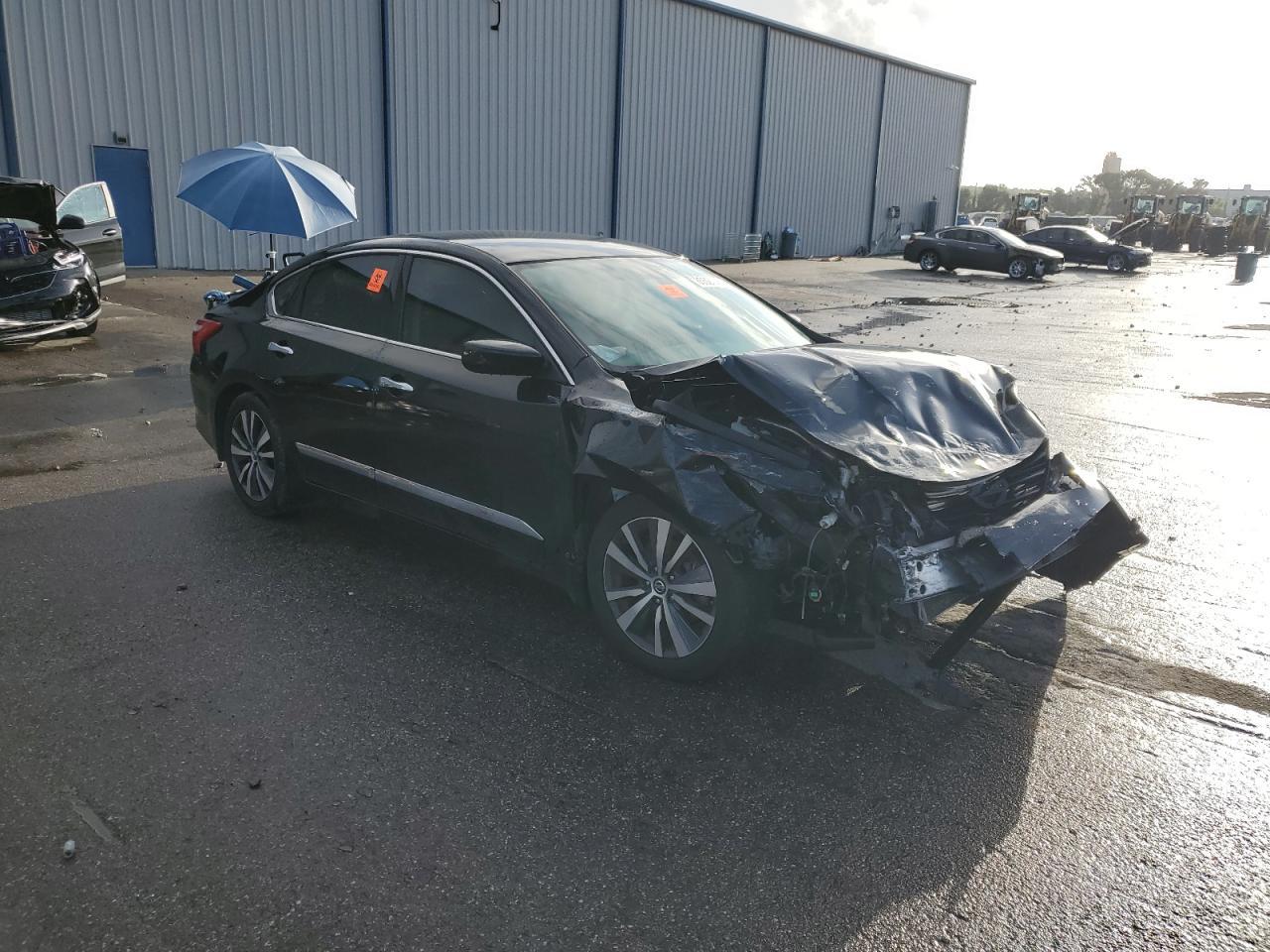 2016 NISSAN ALTIMA