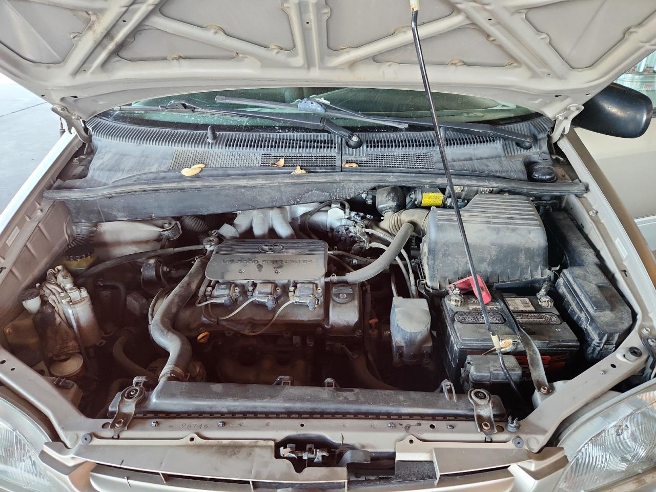 2000 TOYOTA SIENNA