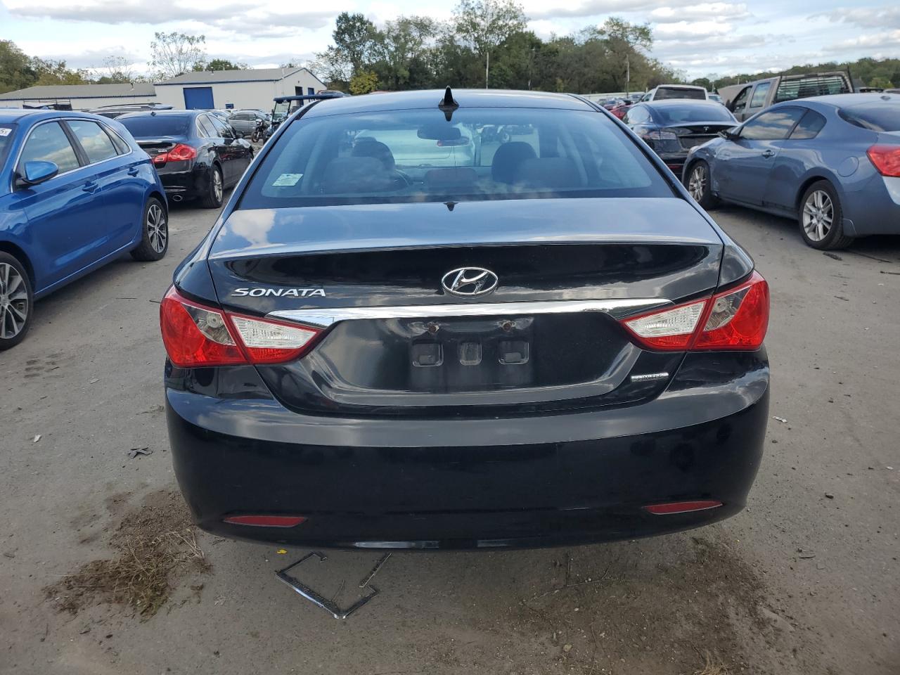 2011 HYUNDAI SONATA