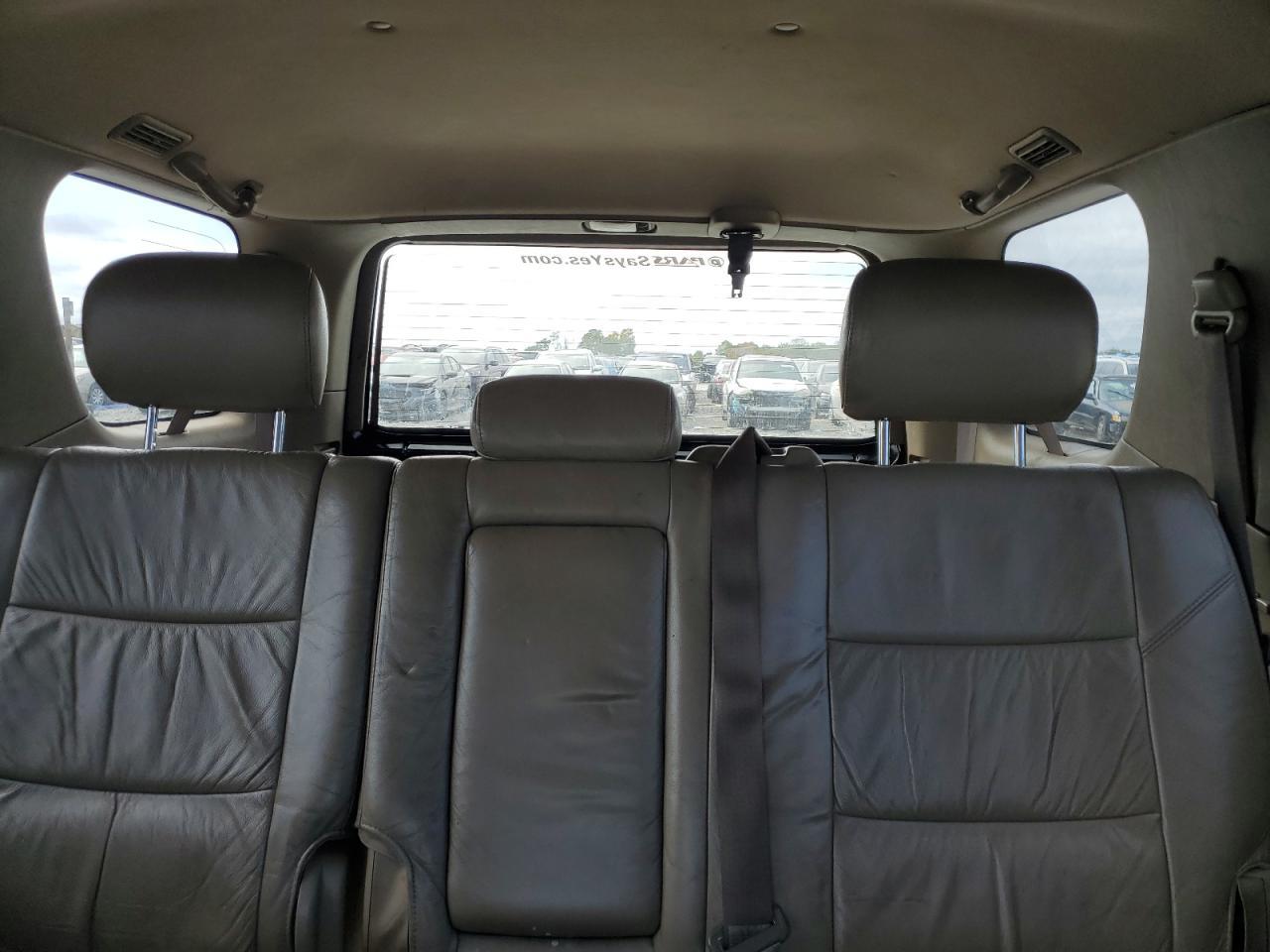 2004 TOYOTA Sequoia