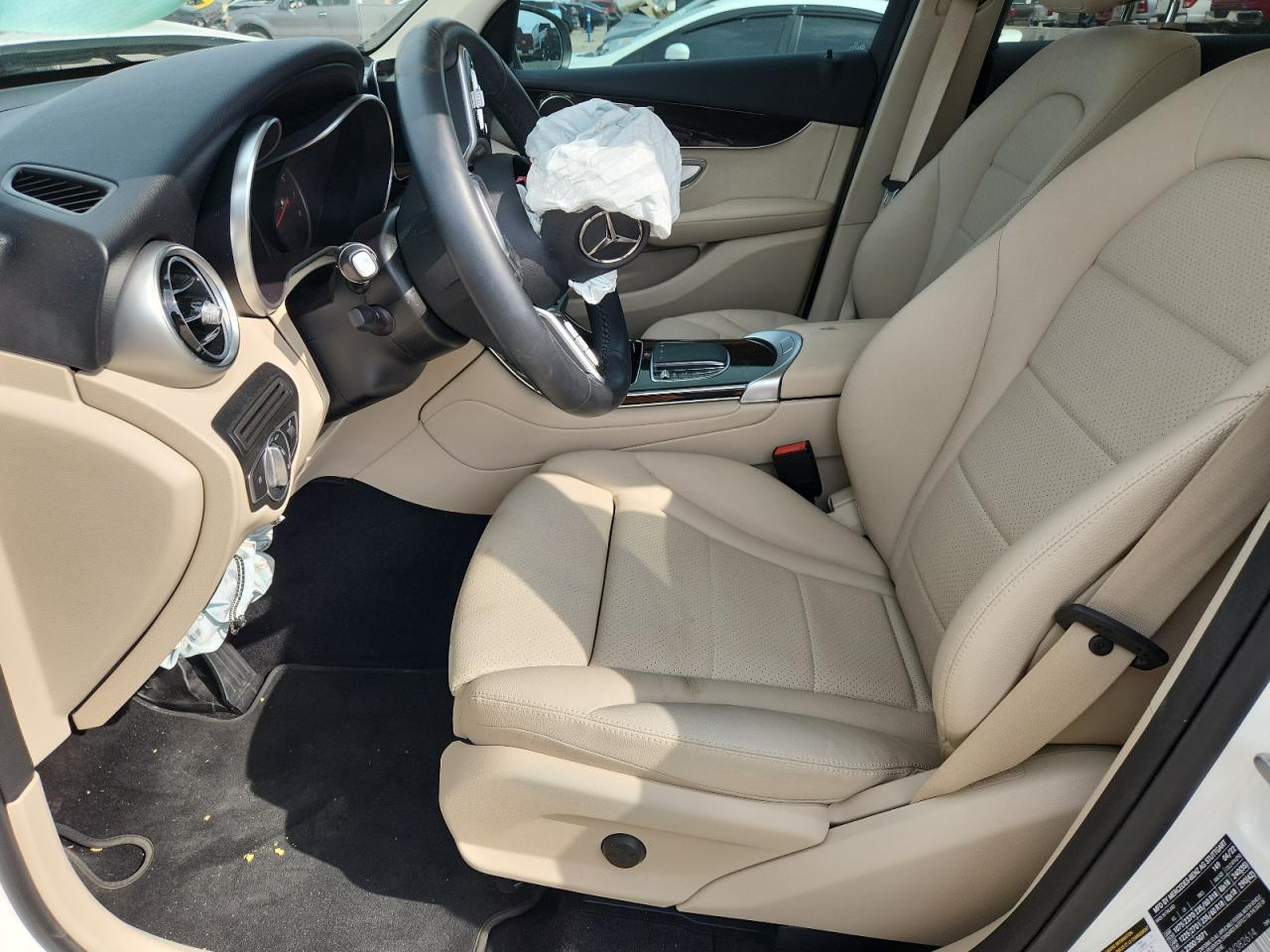 2022 MERCEDES-BENZ GLC-Class
