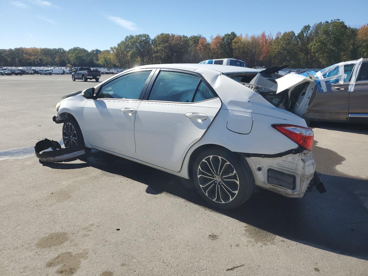 2015 TOYOTA COROLLA