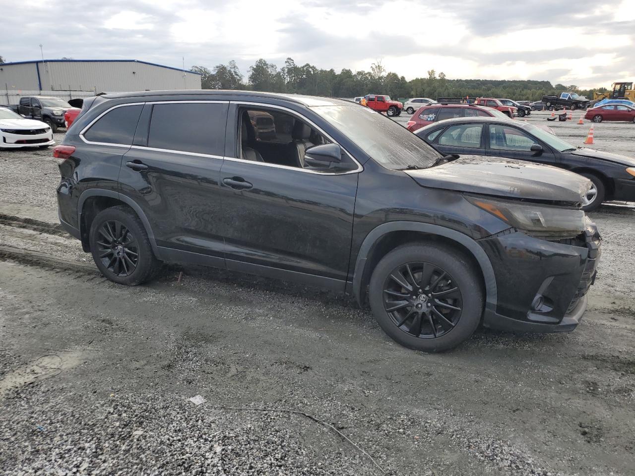 2019 TOYOTA HIGHLANDER