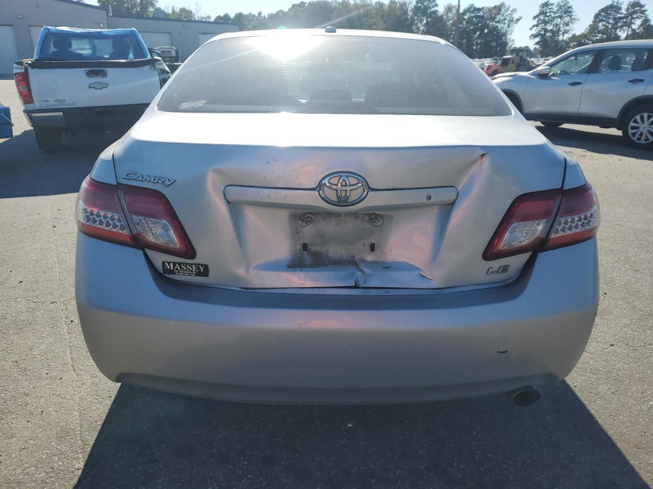 2011 TOYOTA CAMRY