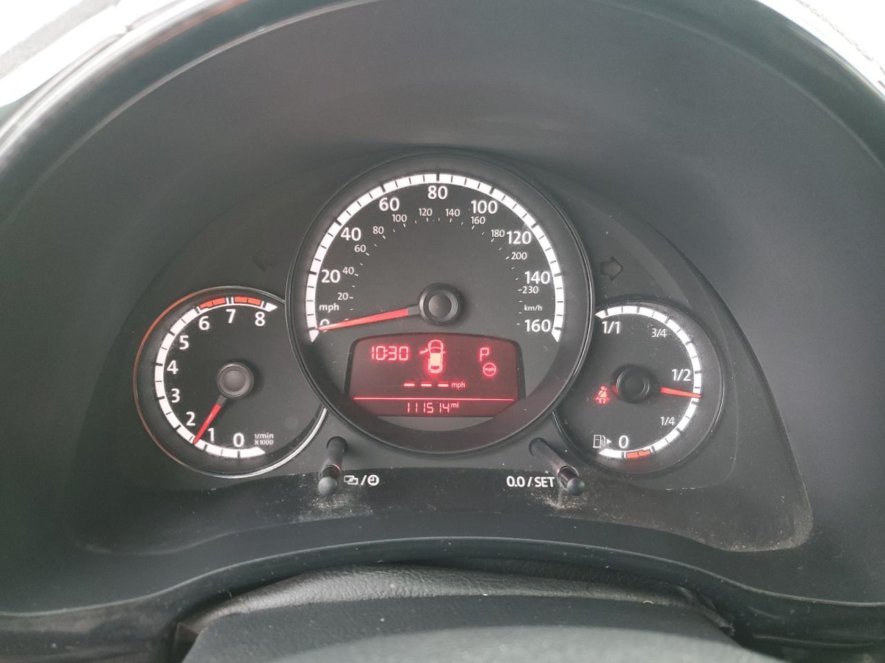 2015 VOLKSWAGEN Beetle
