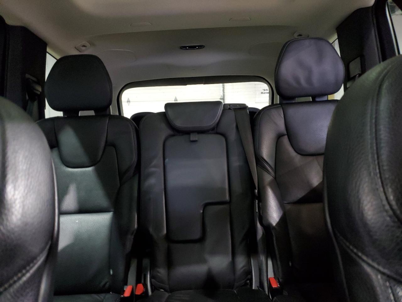 2016 VOLVO XC90