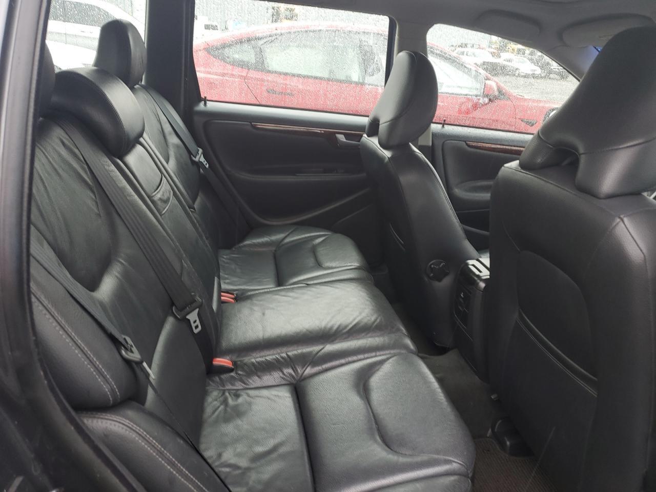 2007 VOLVO V70