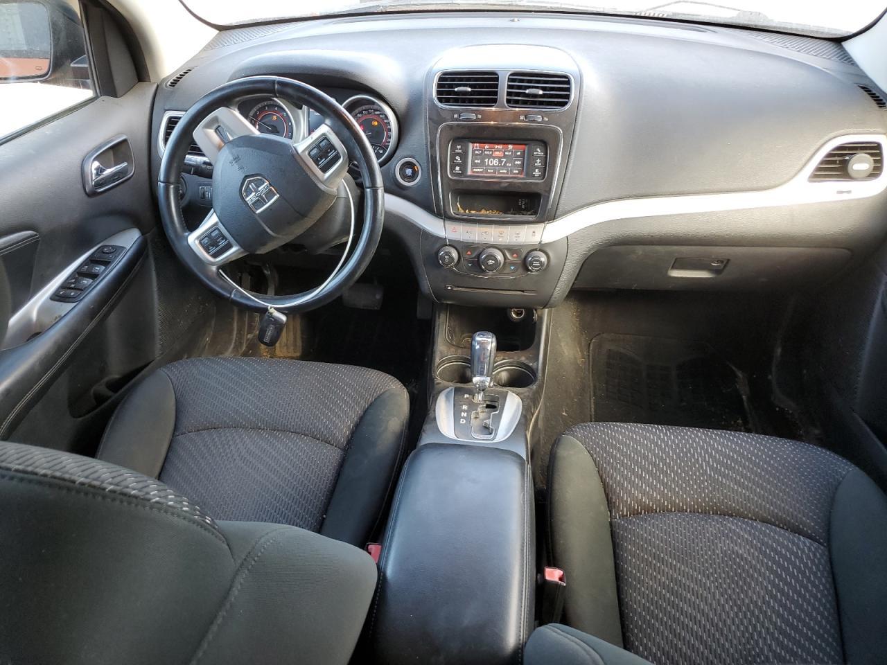 2011 DODGE JOURNEY