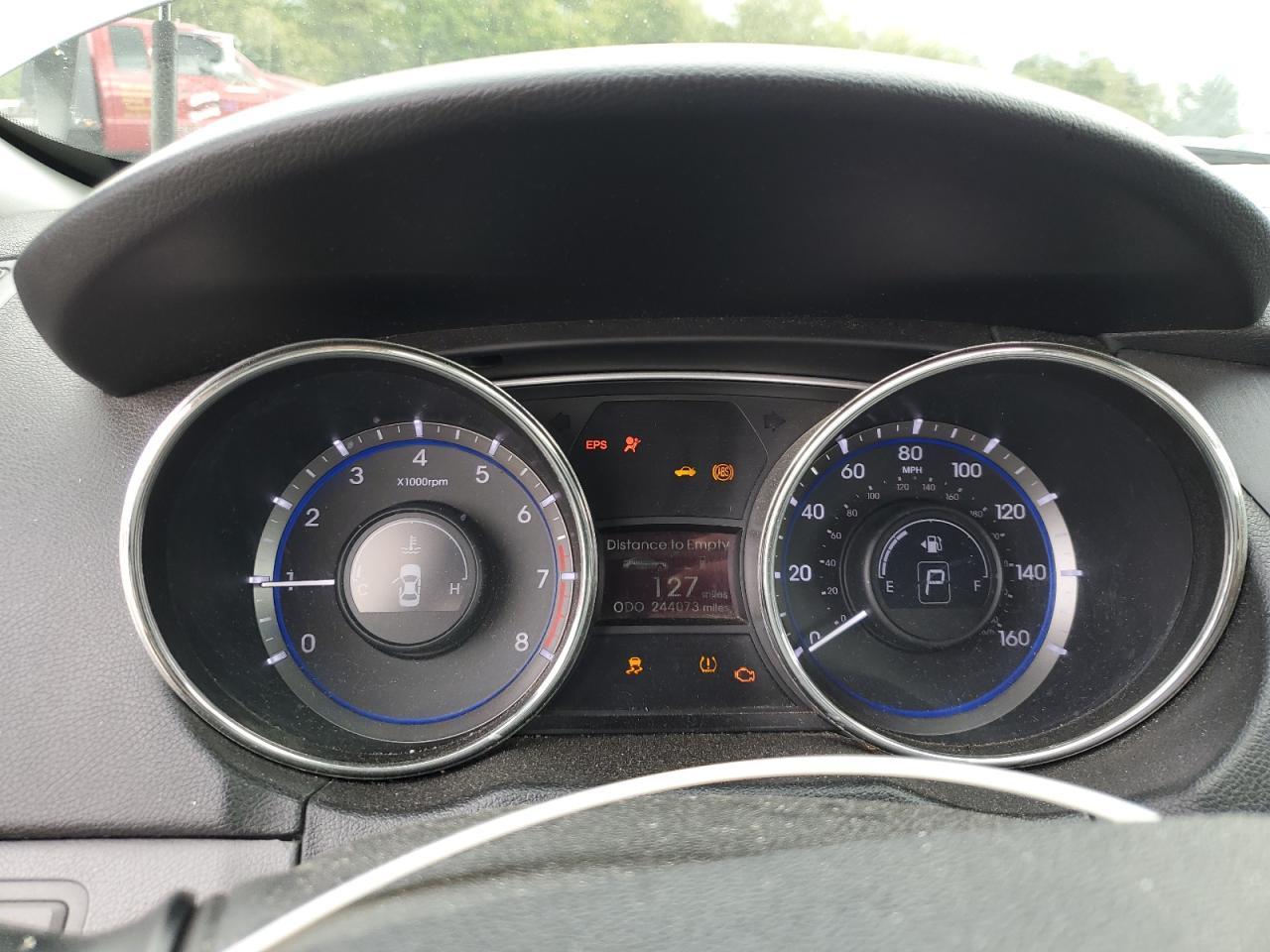 2011 HYUNDAI SONATA