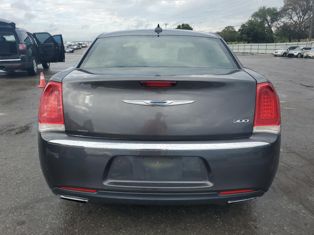 2018 CHRYSLER 300