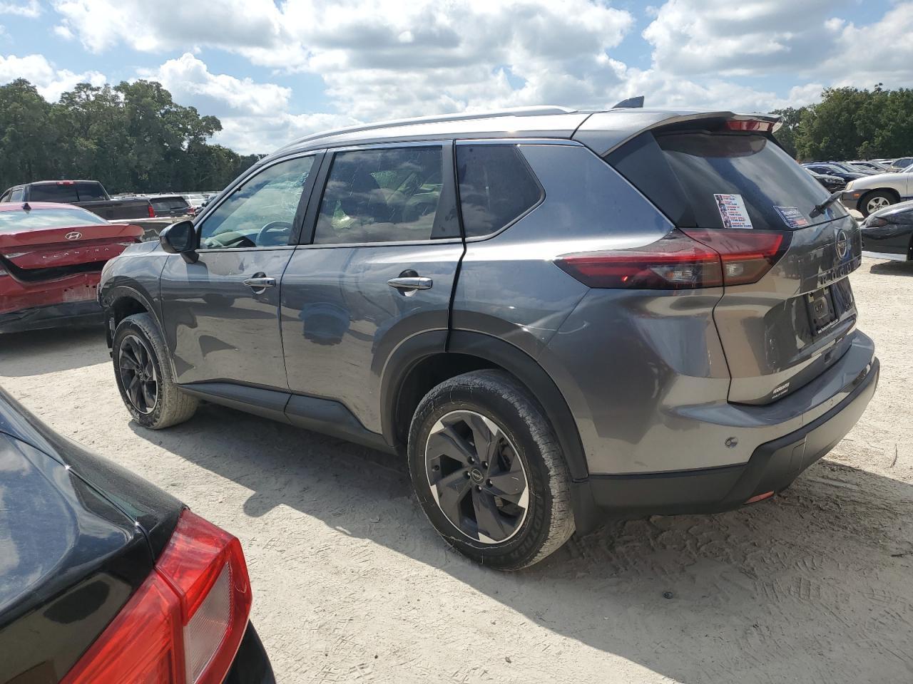 2024 NISSAN ROGUE