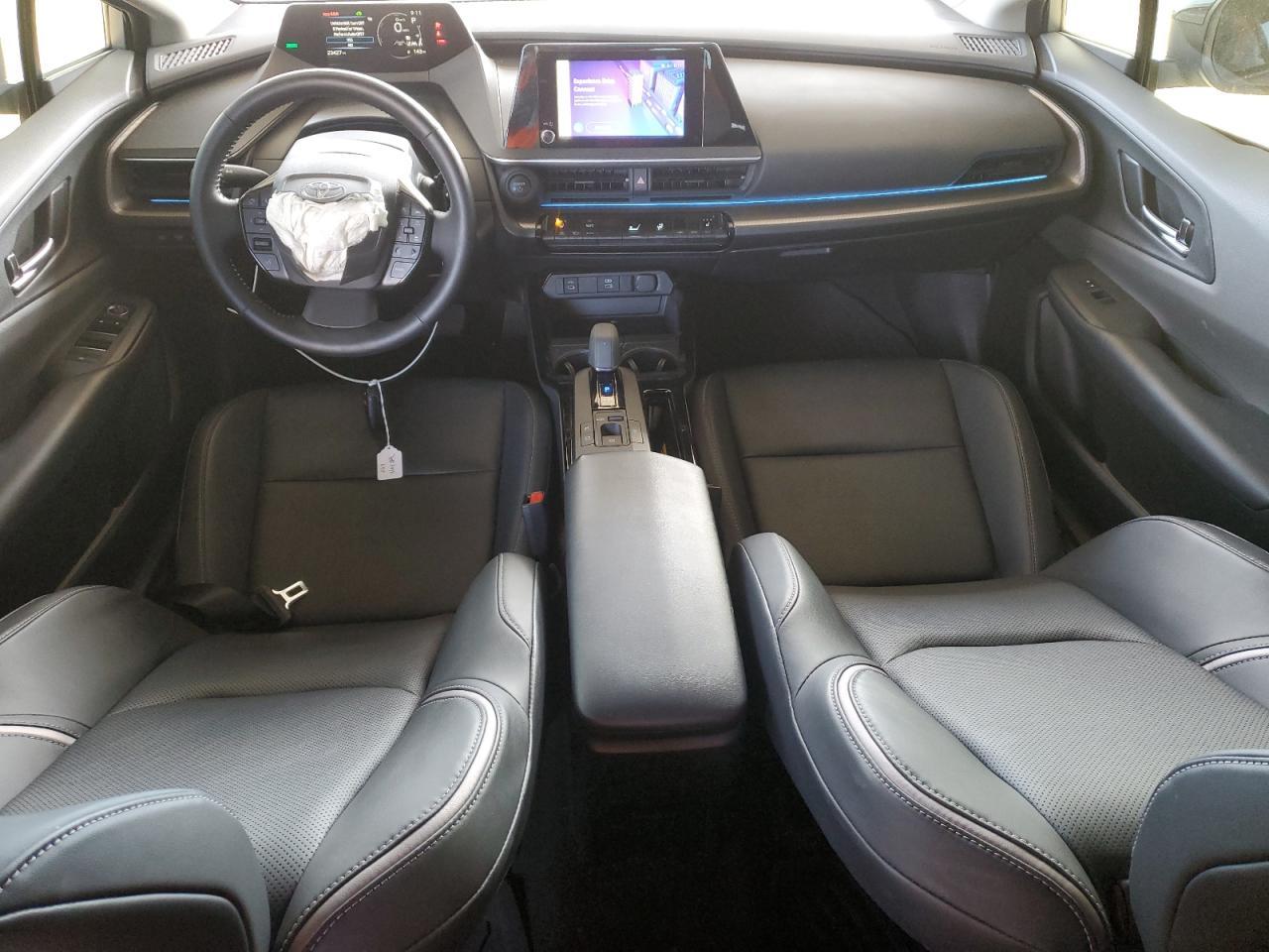 2024 TOYOTA PRIUS