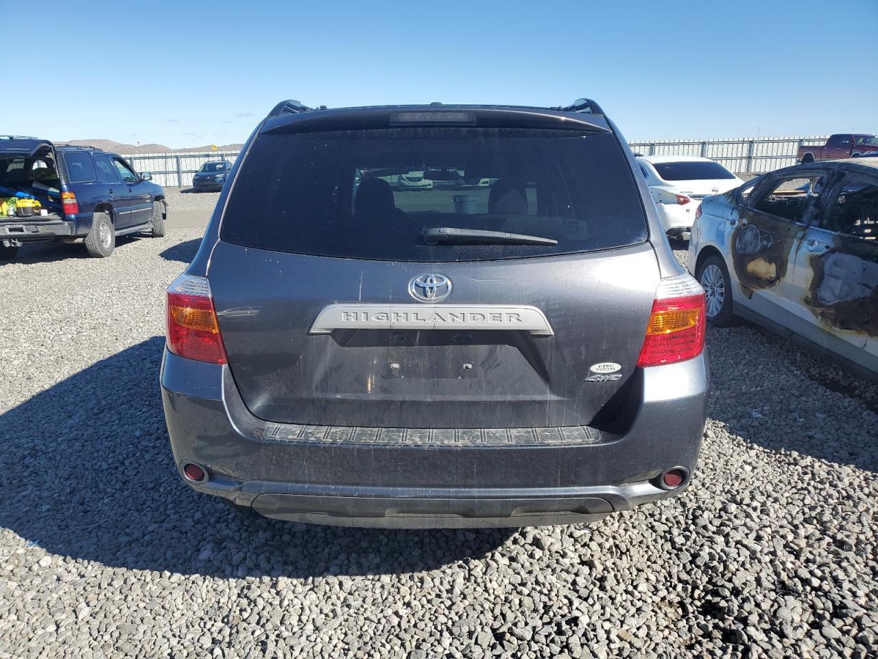 2010 TOYOTA HIGHLANDER