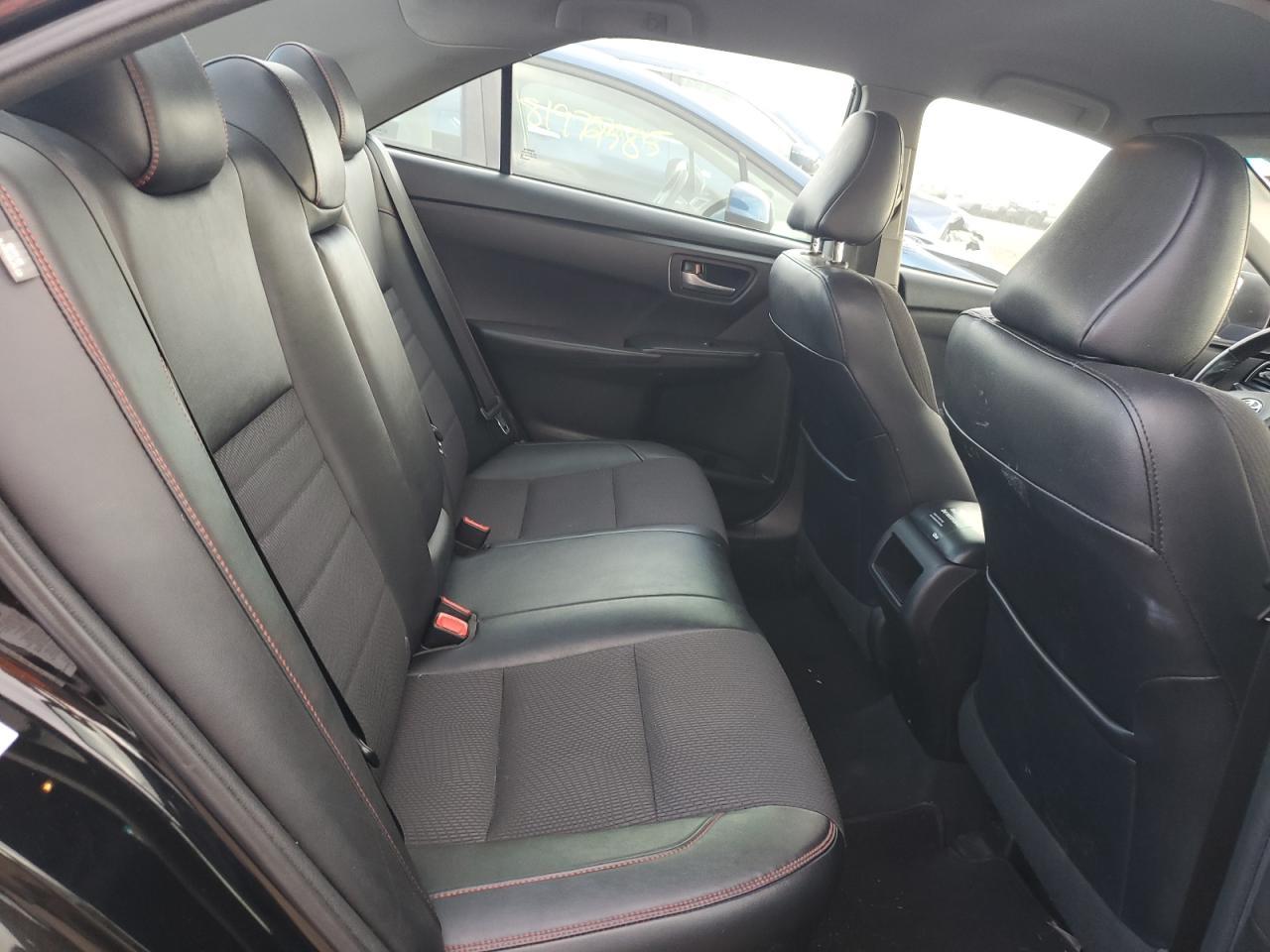 2016 TOYOTA CAMRY